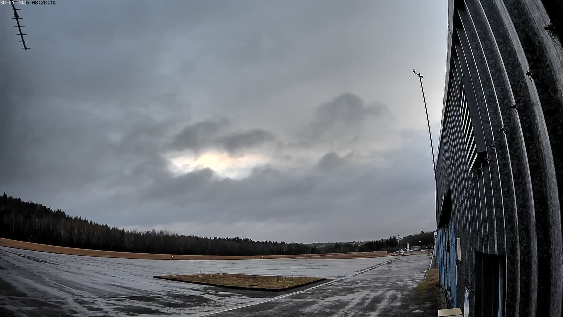 Aéroport Egletons Airport Live Cam  - Ussel, Correze, Nouvelle-Aquitaine, France
