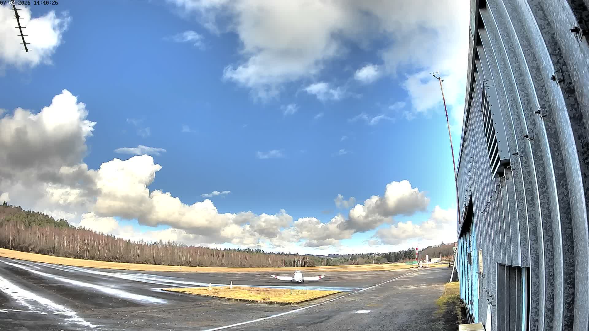 Aéroport Egletons Airport Live Cam  - Ussel, Correze, Nouvelle-Aquitaine, France