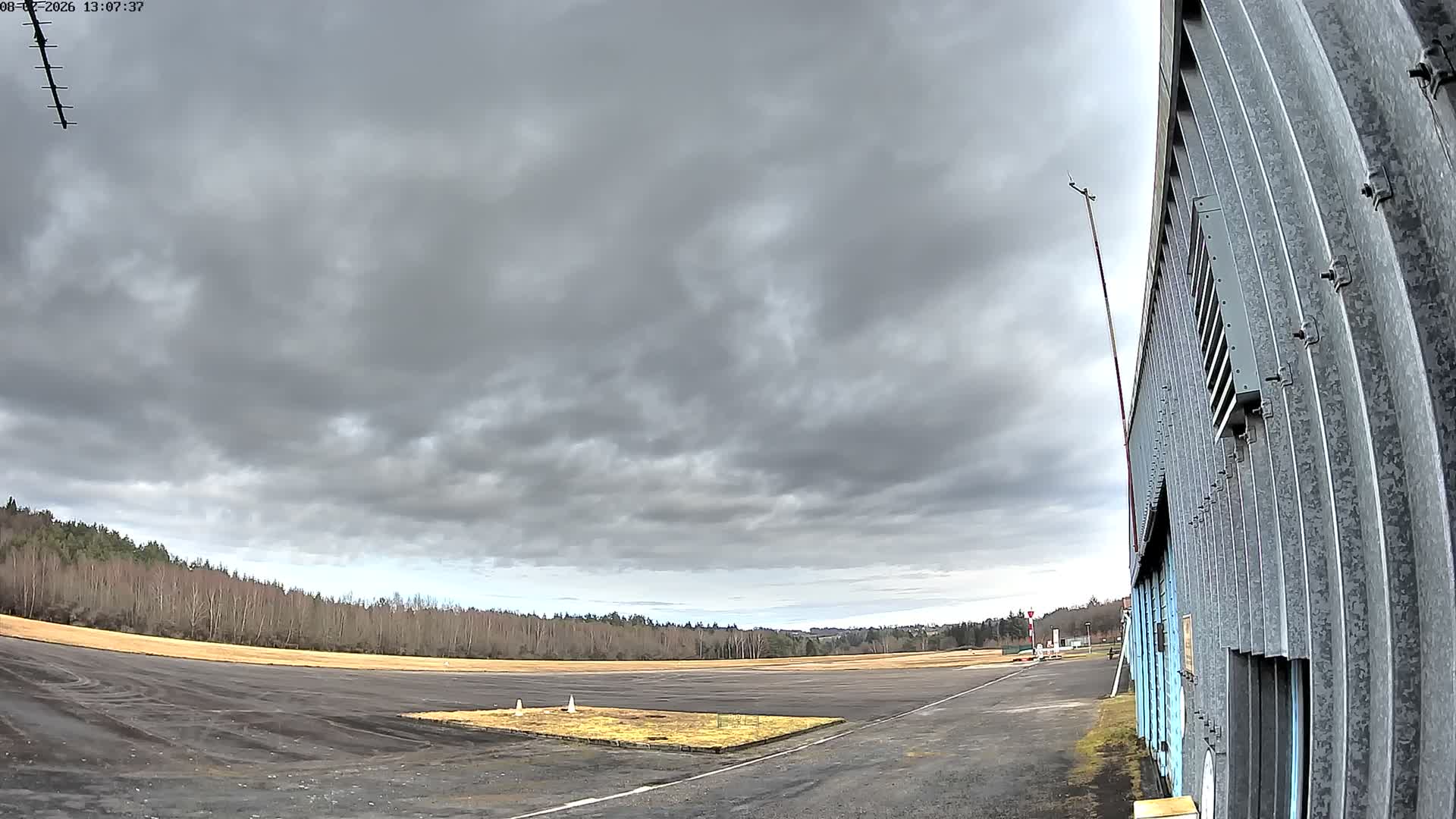 Aéroport Egletons Airport Live Cam  - Ussel, Correze, Nouvelle-Aquitaine, France