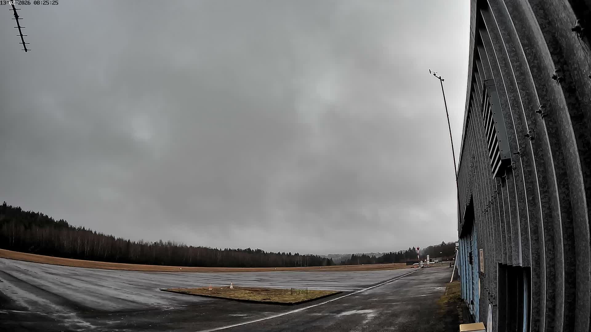 Aéroport Egletons Airport Live Cam  - Ussel, Correze, Nouvelle-Aquitaine, France