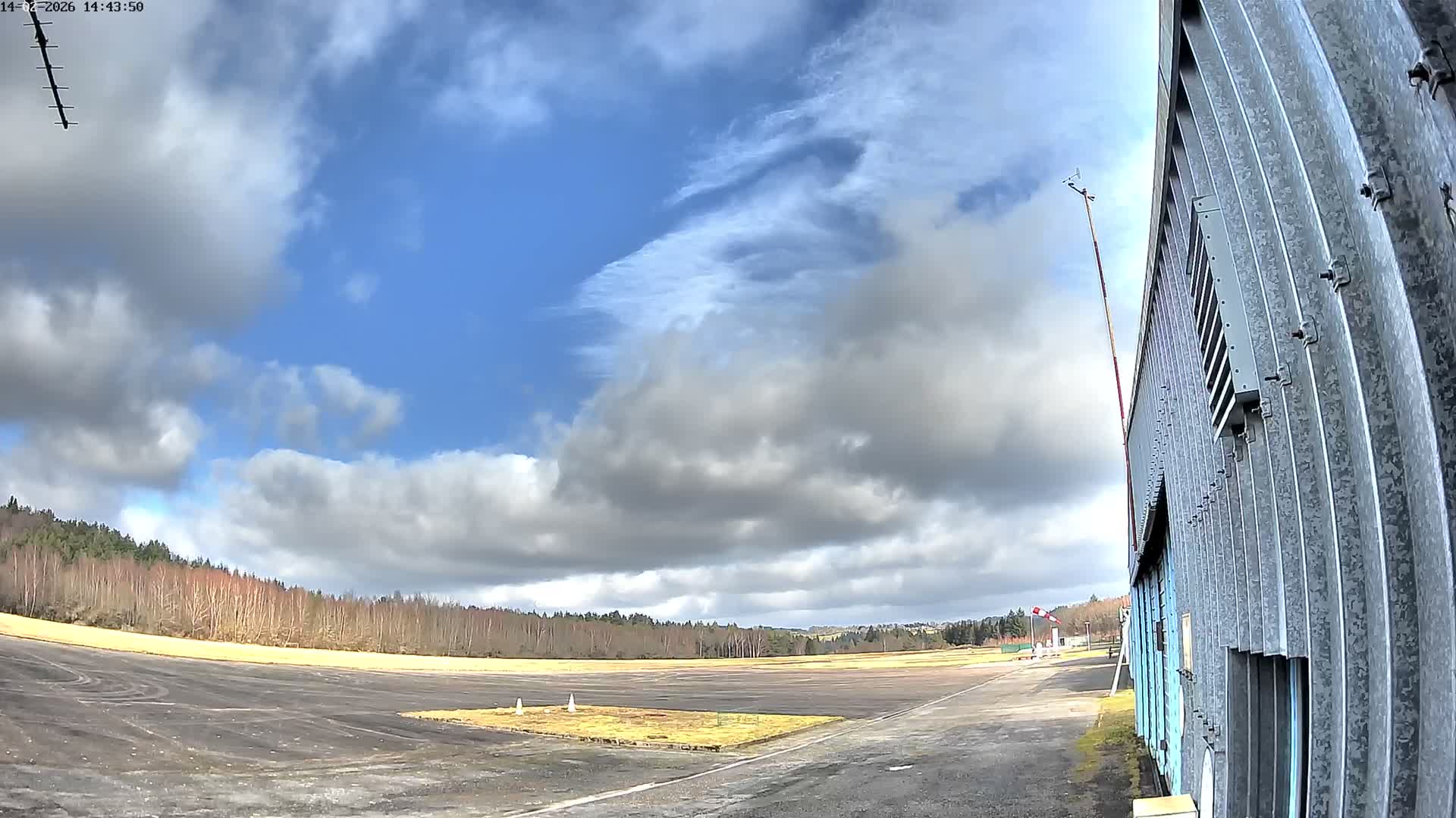 Aéroport Egletons Airport Live Cam  - Ussel, Correze, Nouvelle-Aquitaine, France