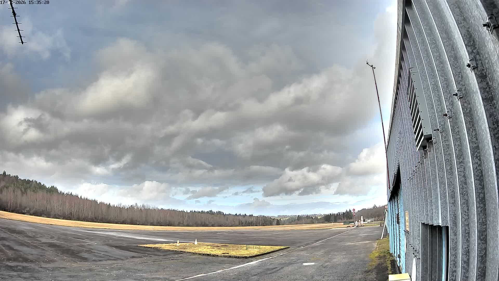 Aéroport Egletons Airport Live Cam  - Ussel, Correze, Nouvelle-Aquitaine, France