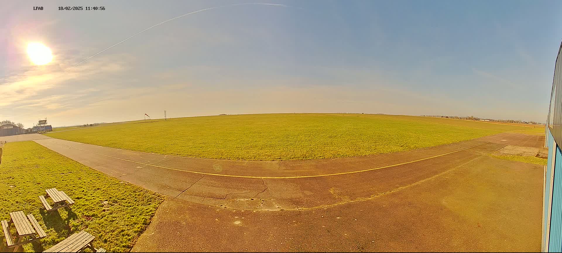  Dieppe Saint Aubin Airport  Live Cam DPE/LFAB - Dieppe, Seine-Maritime, Normandie, France