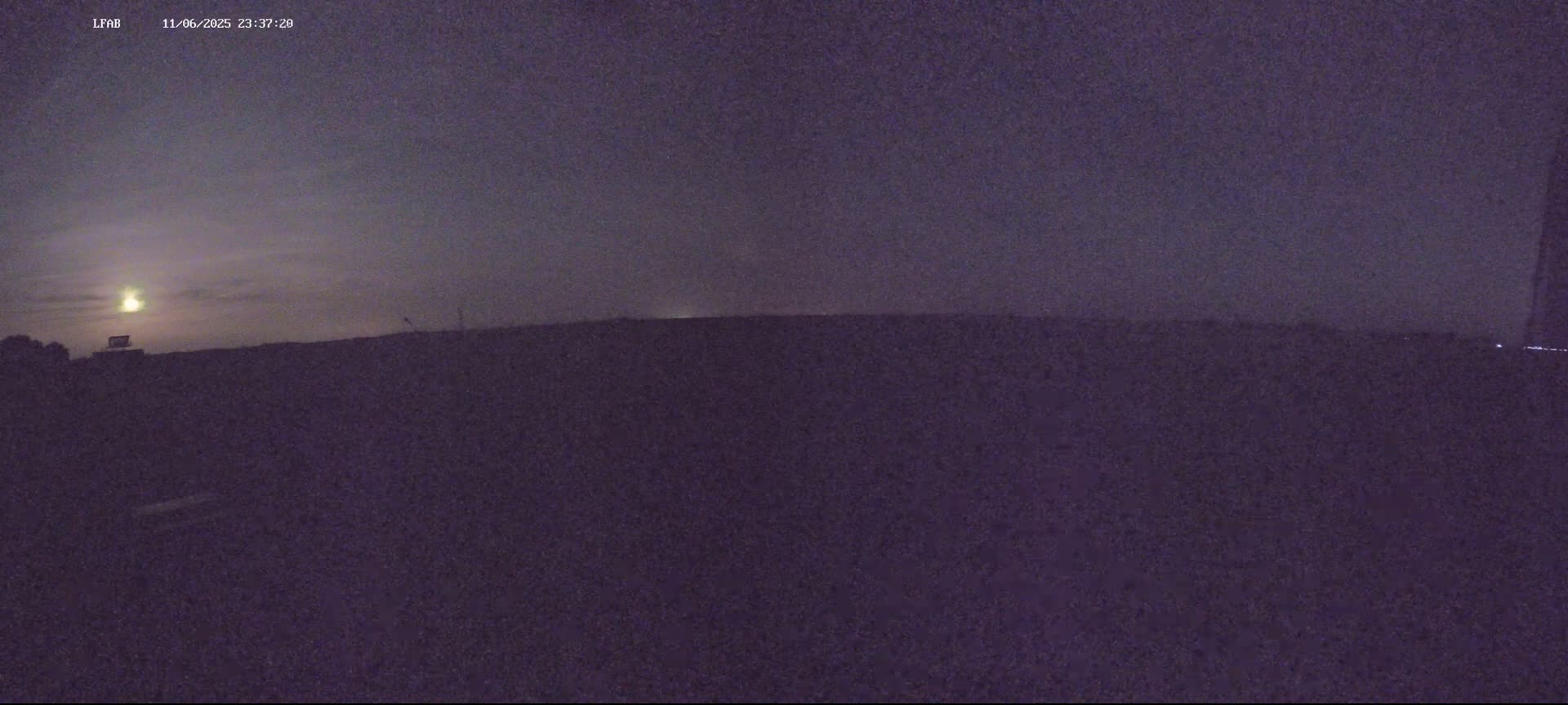  Dieppe Saint Aubin Airport  Live Cam DPE/LFAB - Dieppe, Seine-Maritime, Normandie, France