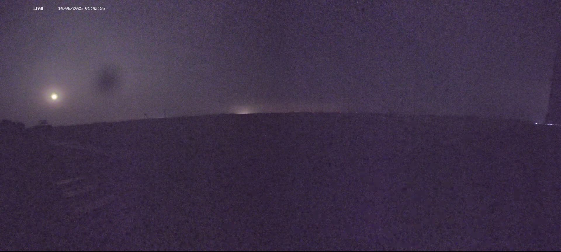  Dieppe Saint Aubin Airport  Live Cam DPE/LFAB - Dieppe, Seine-Maritime, Normandie, France