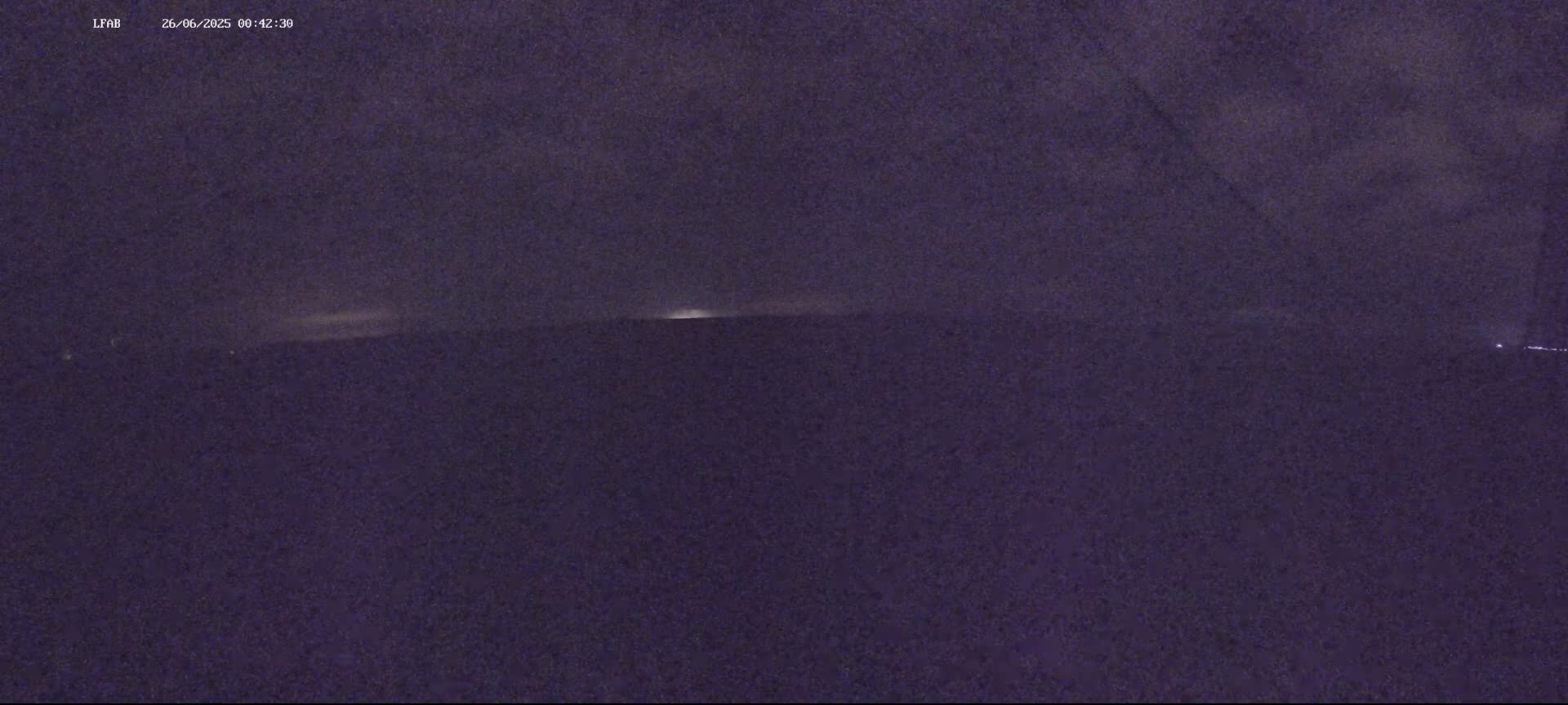 Dieppe Saint Aubin Airport  Live Cam DPE/LFAB - Dieppe, Seine-Maritime, Normandie, France