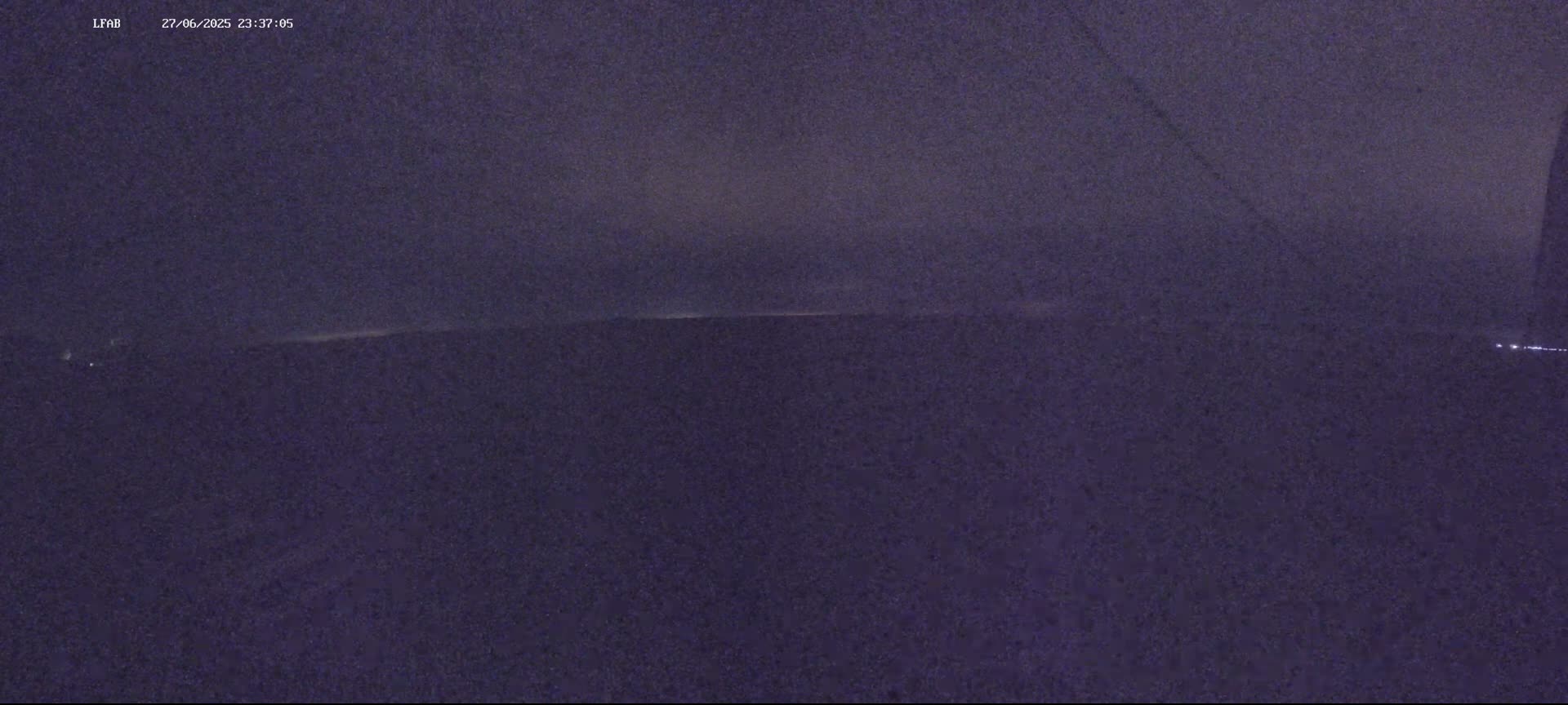 Dieppe Saint Aubin Airport  Live Cam DPE/LFAB - Dieppe, Seine-Maritime, Normandie, France