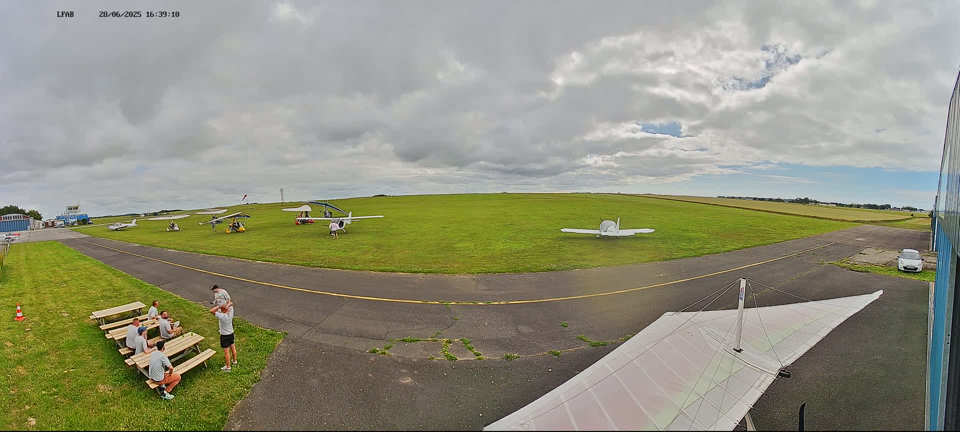 Dieppe Saint Aubin Airport  Live Cam DPE/LFAB - Dieppe, Seine-Maritime, Normandie, France