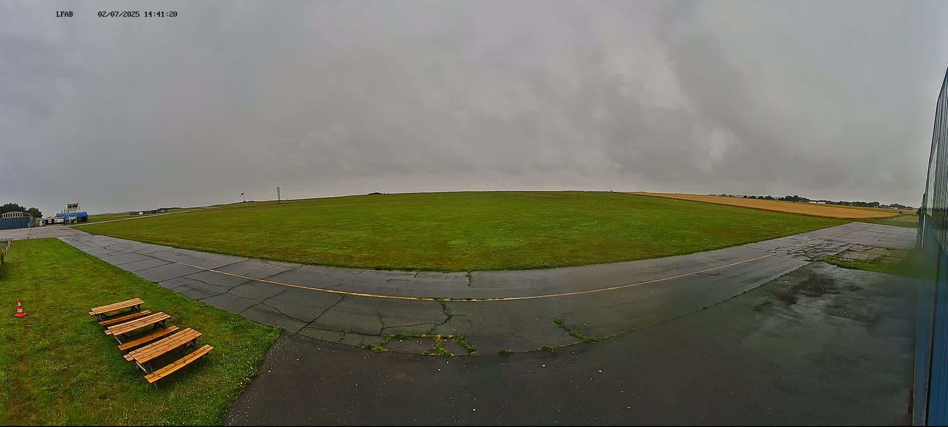 Dieppe Saint Aubin Airport  Live Cam DPE/LFAB - Dieppe, Seine-Maritime, Normandie, France