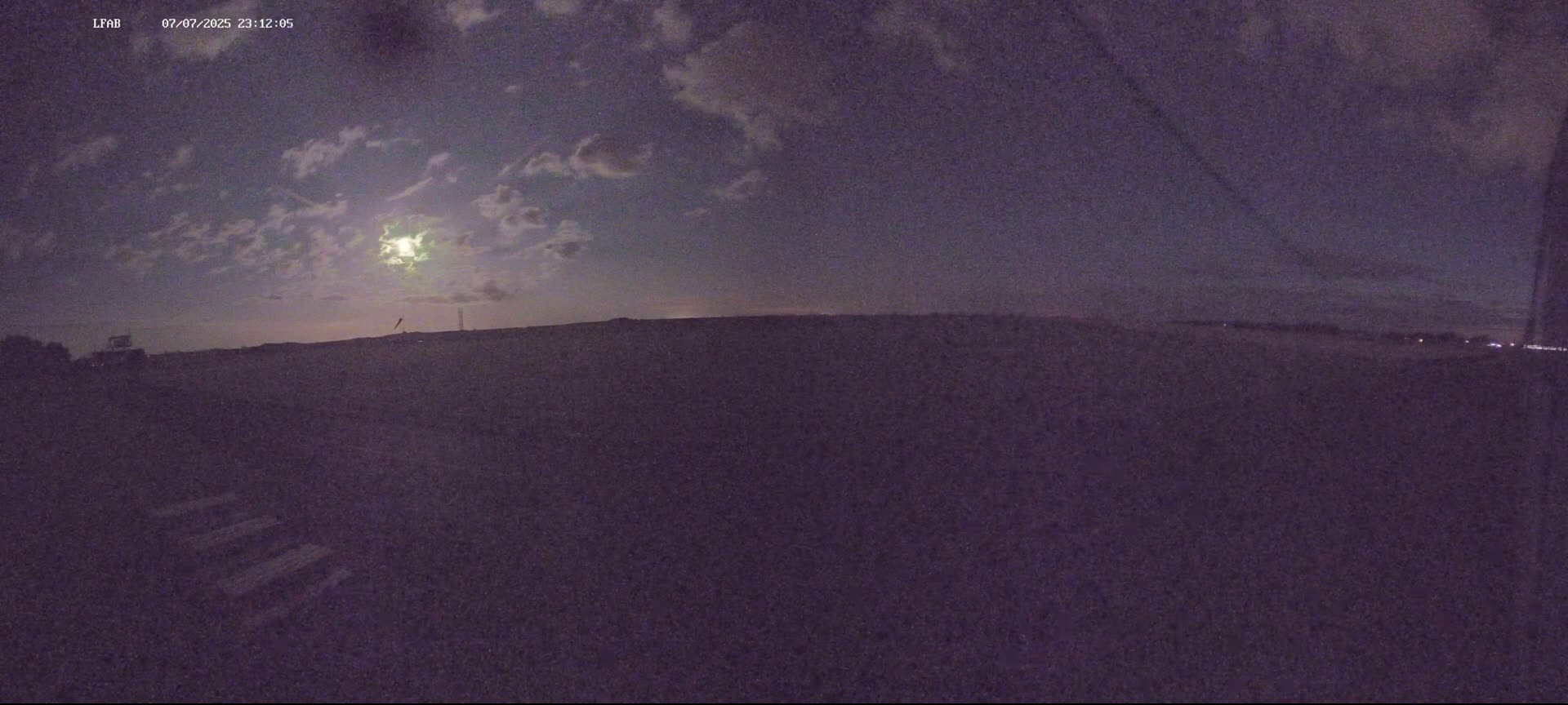 Dieppe Saint Aubin Airport  Live Cam DPE/LFAB - Dieppe, Seine-Maritime, Normandie, France