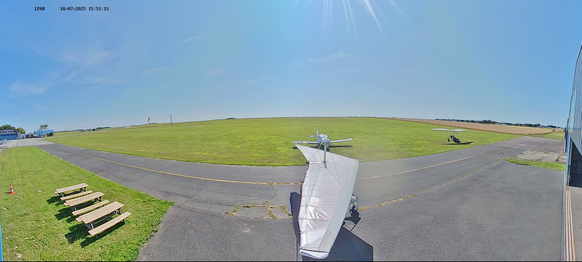 Dieppe Saint Aubin Airport  Live Cam DPE/LFAB - Dieppe, Seine-Maritime, Normandie, France