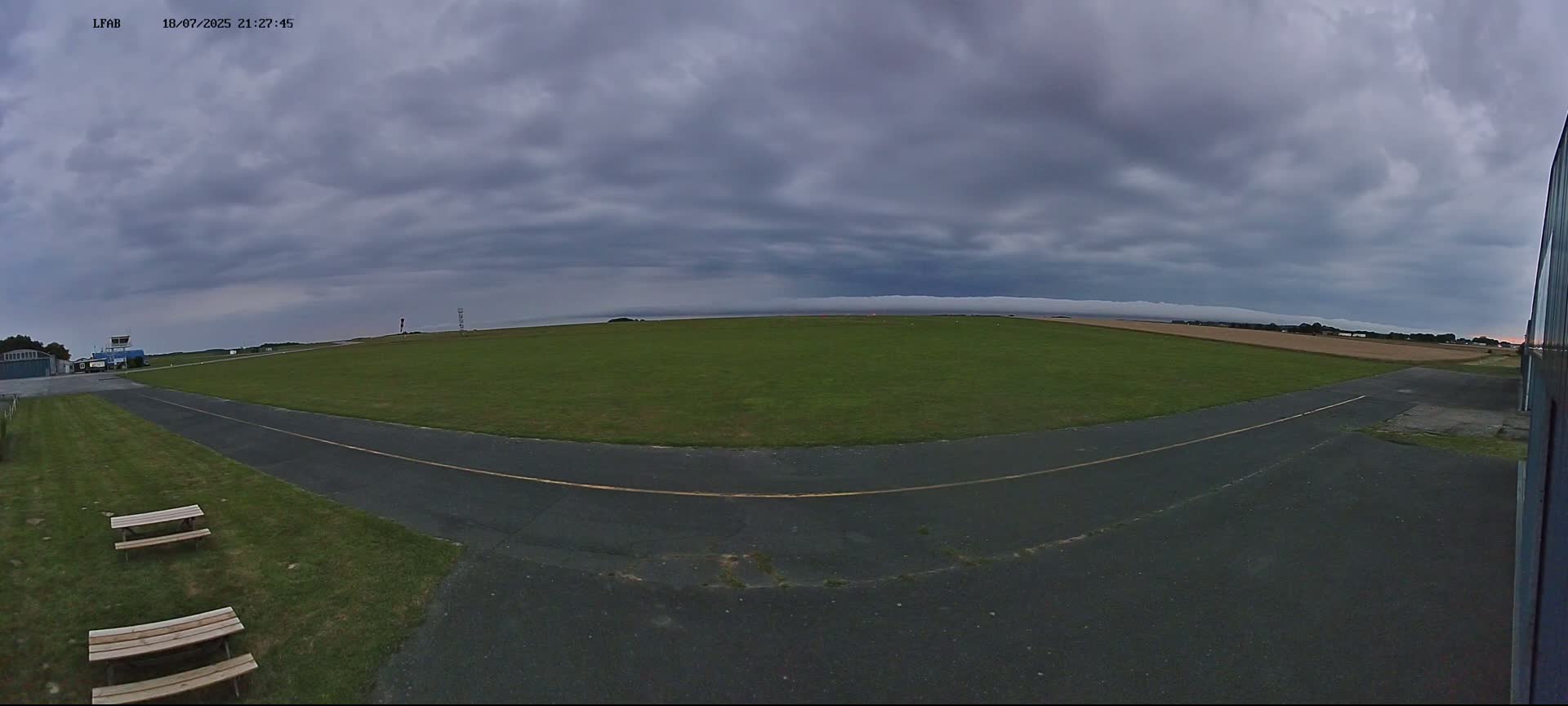 Dieppe Saint Aubin Airport  Live Cam DPE/LFAB - Dieppe, Seine-Maritime, Normandie, France