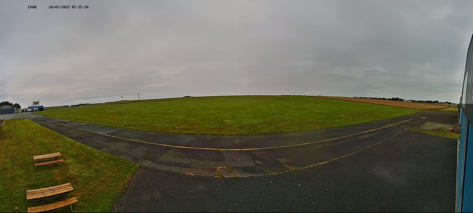 Dieppe Saint Aubin Airport  Live Cam DPE/LFAB - Dieppe, Seine-Maritime, Normandie, France