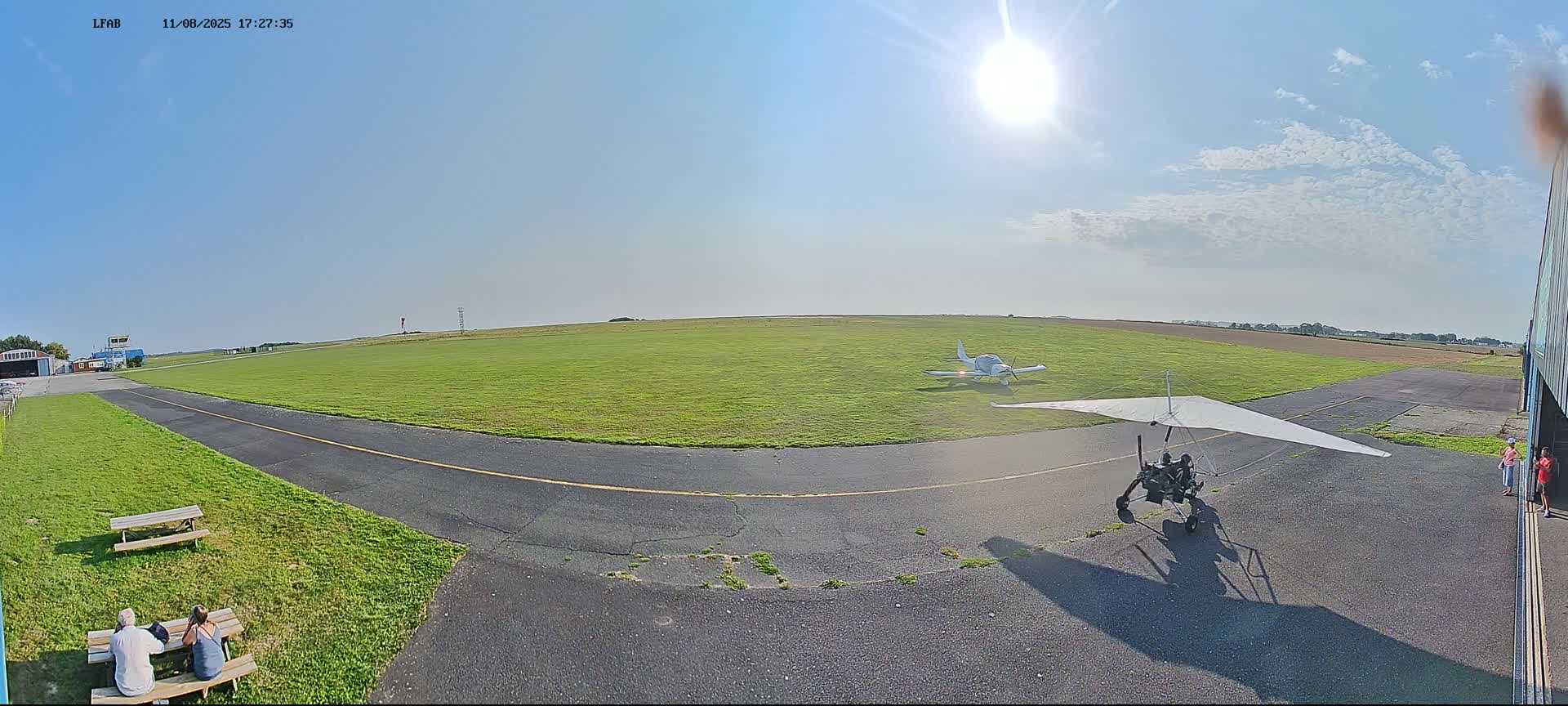 Dieppe Saint Aubin Airport  Live Cam DPE/LFAB - Dieppe, Seine-Maritime, Normandie, France