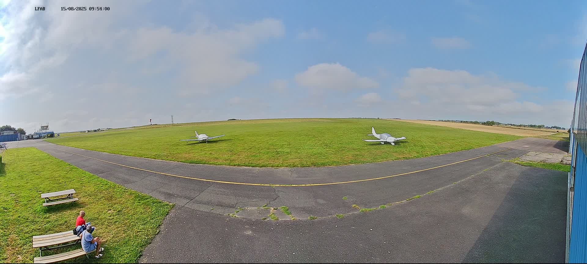 Dieppe Saint Aubin Airport  Live Cam DPE/LFAB - Dieppe, Seine-Maritime, Normandie, France