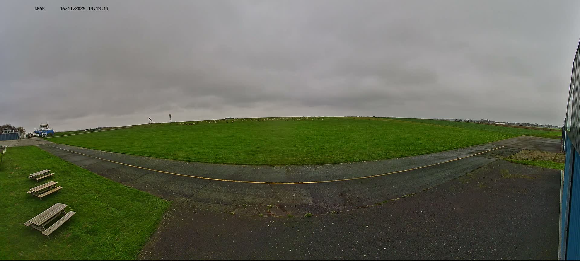 Dieppe Saint Aubin Airport  Live Cam DPE/LFAB - Dieppe, Seine-Maritime, Normandie, France