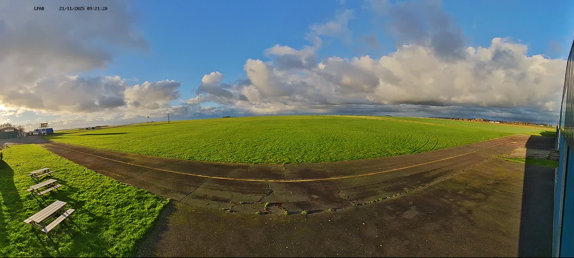 Dieppe Saint Aubin Airport  Live Cam DPE/LFAB - Dieppe, Seine-Maritime, Normandie, France