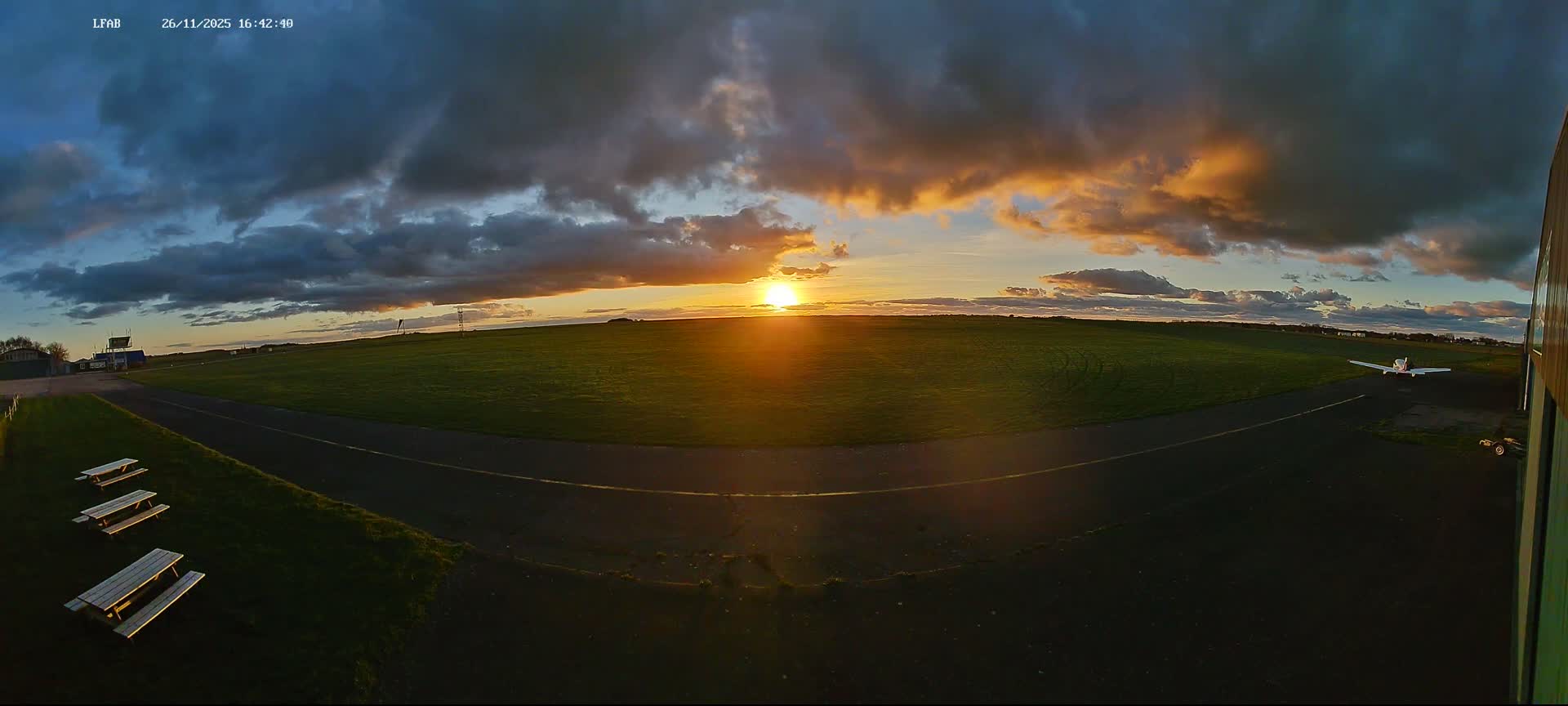 Dieppe Saint Aubin Airport  Live Cam DPE/LFAB - Dieppe, Seine-Maritime, Normandie, France
