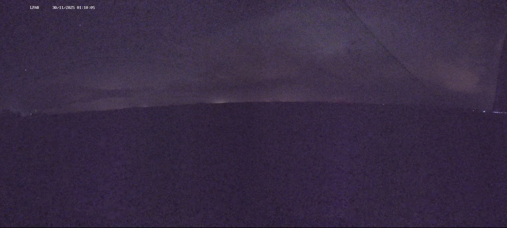 Dieppe Saint Aubin Airport  Live Cam DPE/LFAB - Dieppe, Seine-Maritime, Normandie, France