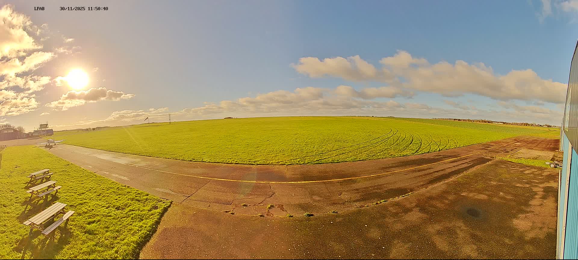 Dieppe Saint Aubin Airport  Live Cam DPE/LFAB - Dieppe, Seine-Maritime, Normandie, France