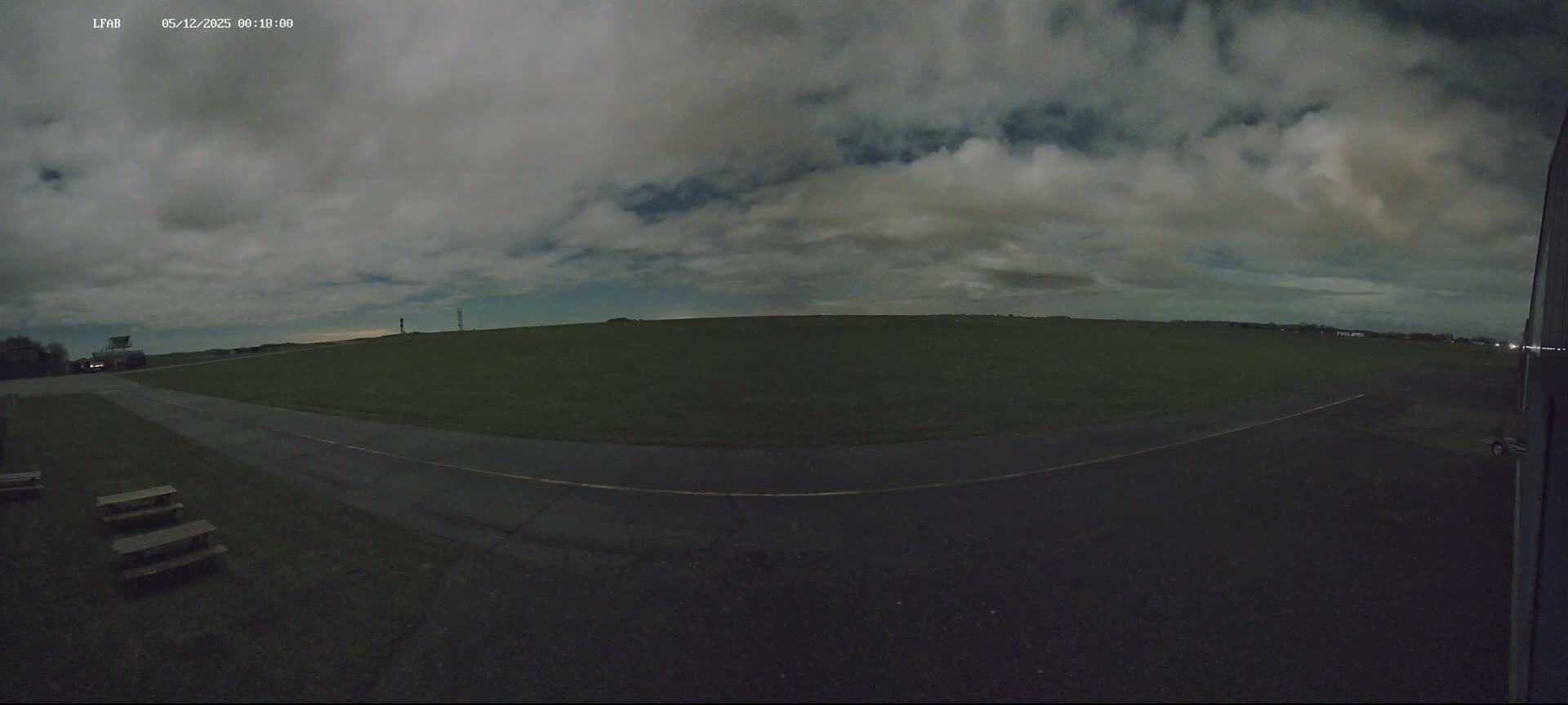 Dieppe Saint Aubin Airport  Live Cam DPE/LFAB - Dieppe, Seine-Maritime, Normandie, France