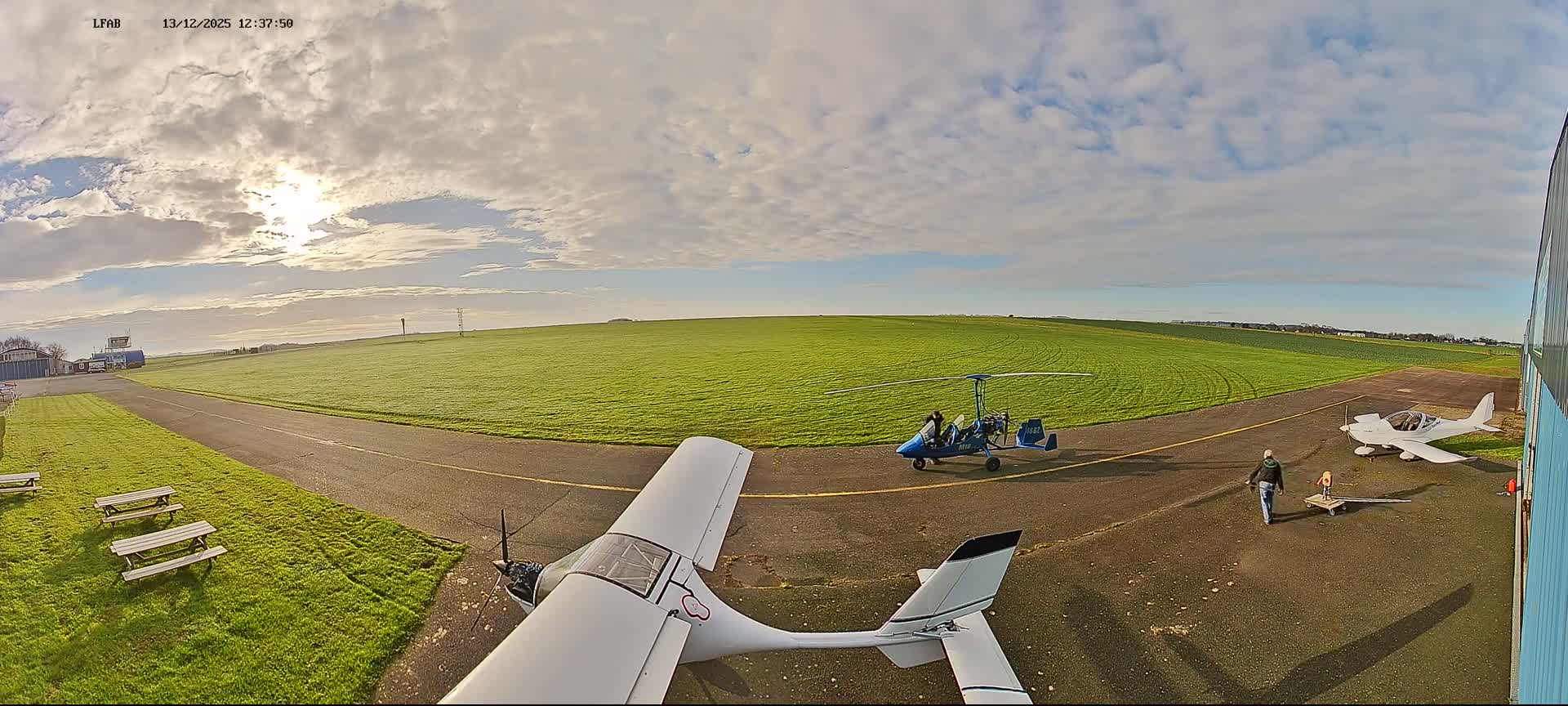 Dieppe Saint Aubin Airport  Live Cam DPE/LFAB - Dieppe, Seine-Maritime, Normandie, France