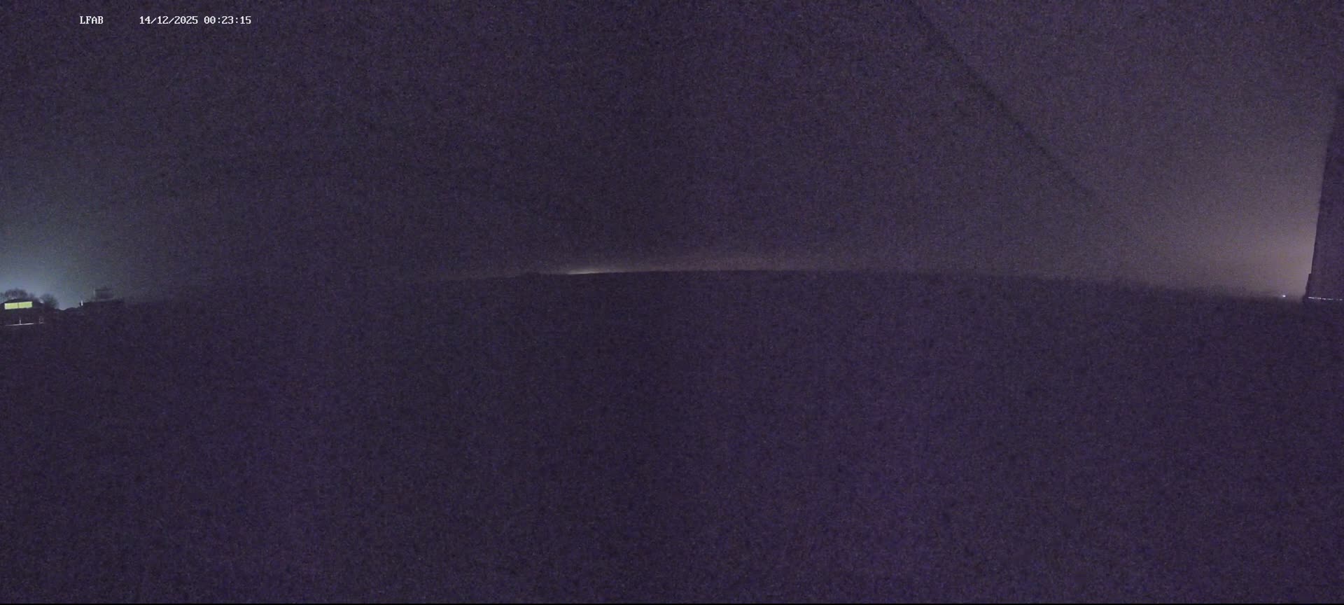 Dieppe Saint Aubin Airport  Live Cam DPE/LFAB - Dieppe, Seine-Maritime, Normandie, France