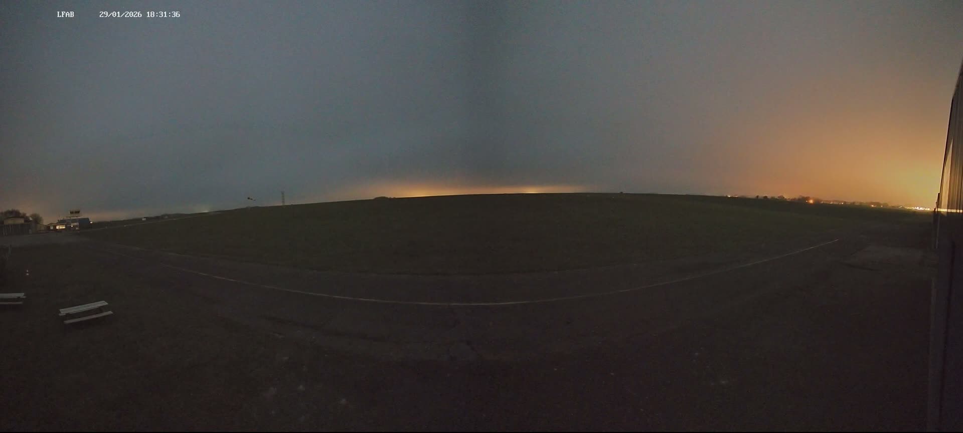 Dieppe Saint Aubin Airport  Live Cam DPE/LFAB - Dieppe, Seine-Maritime, Normandie, France