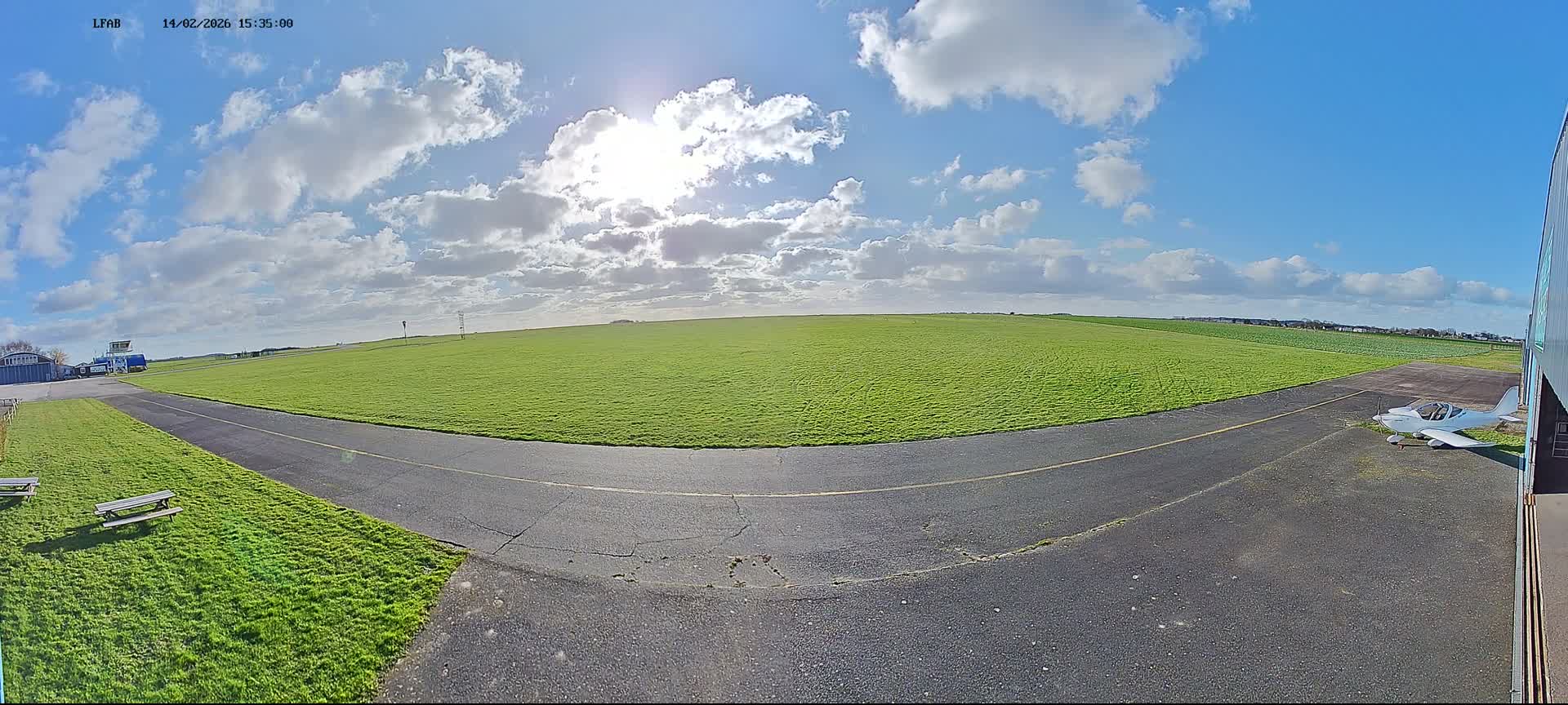 Dieppe Saint Aubin Airport  Live Cam DPE/LFAB - Dieppe, Seine-Maritime, Normandie, France