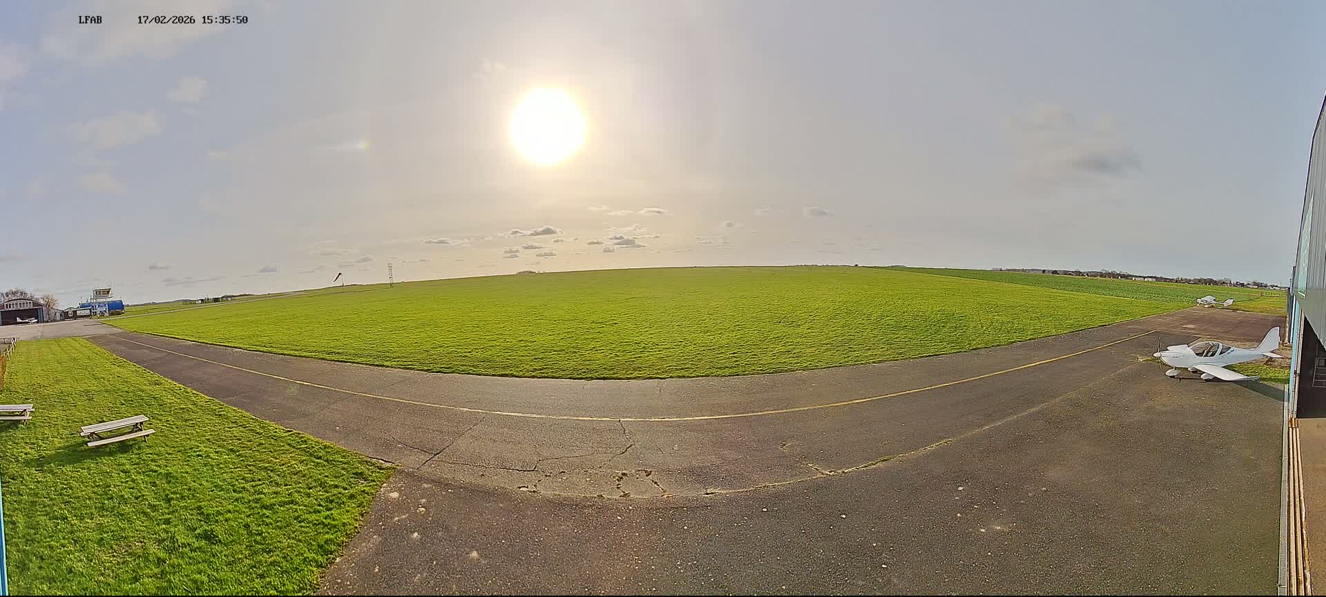 Dieppe Saint Aubin Airport  Live Cam DPE/LFAB - Dieppe, Seine-Maritime, Normandie, France