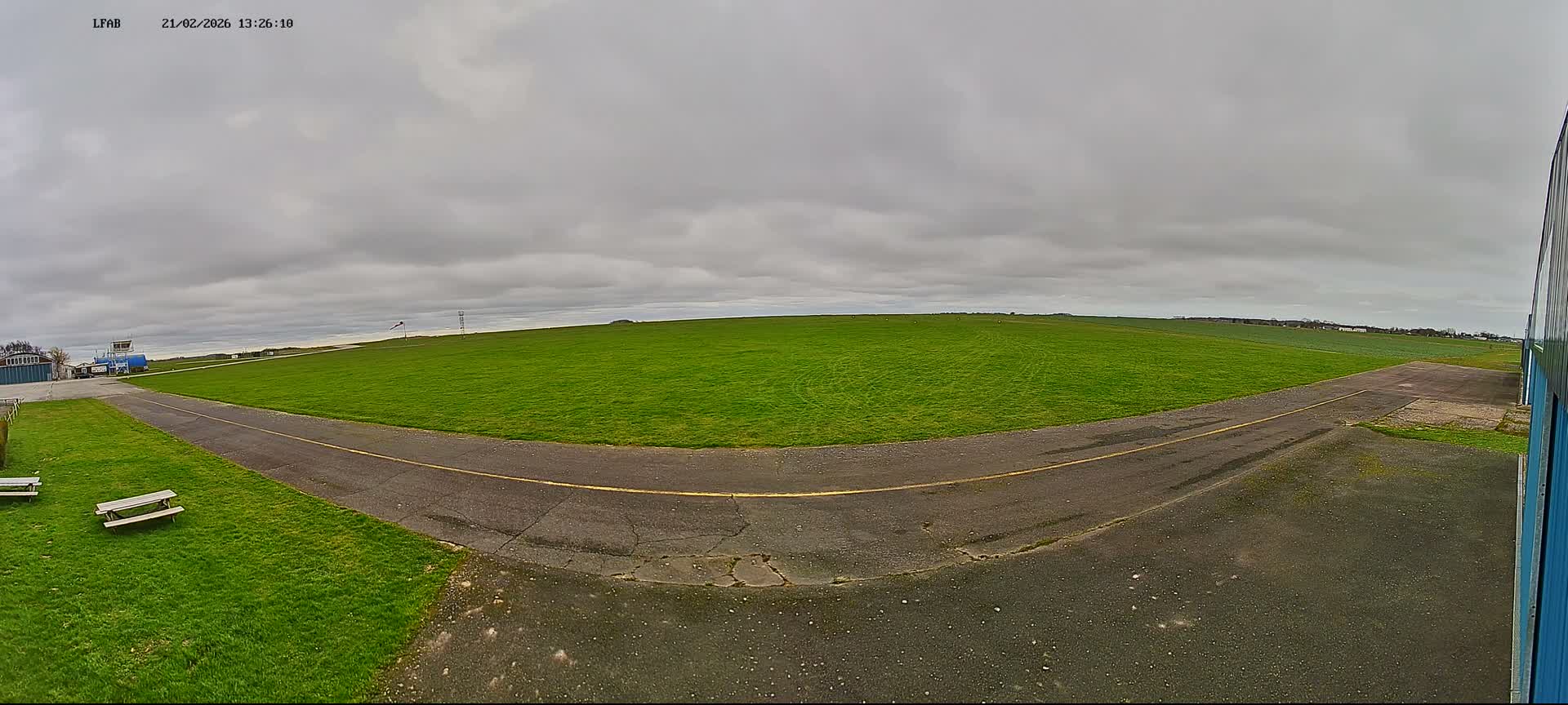 Dieppe Saint Aubin Airport  Live Cam DPE/LFAB - Dieppe, Seine-Maritime, Normandie, France