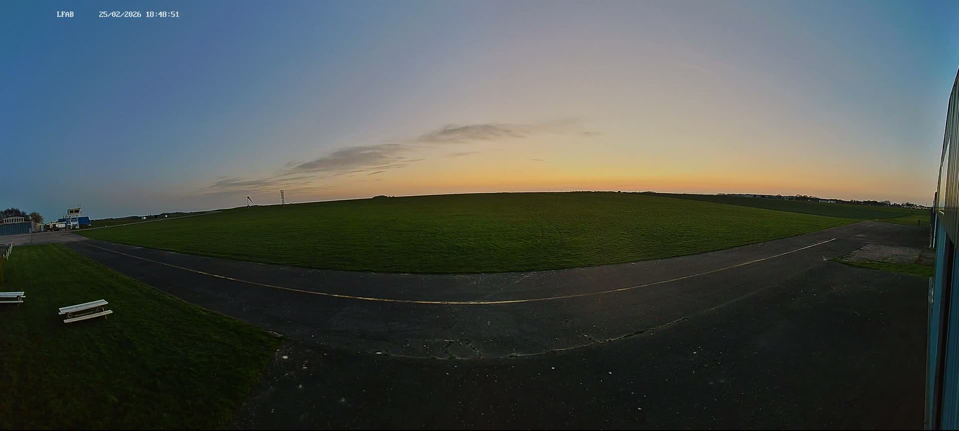 Dieppe Saint Aubin Airport  Live Cam DPE/LFAB - Dieppe, Seine-Maritime, Normandie, France