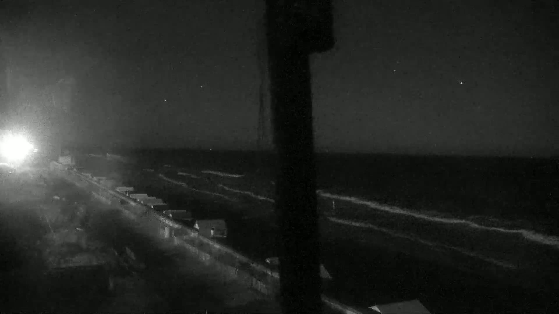 Plage de Langrune-sur-Mer Beach Live Cam - Caen, Calvados, Normandie, France