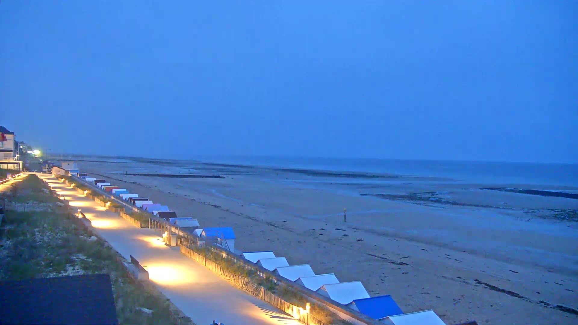 Plage de Langrune-sur-Mer Beach Live Cam - Caen, Calvados, Normandie, France