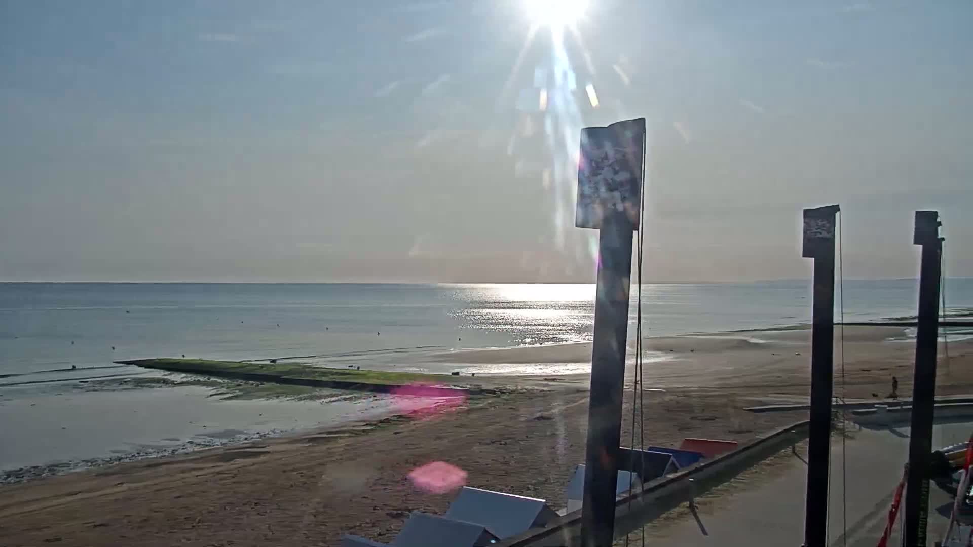 Plage de Langrune-sur-Mer Beach Live Cam - Caen, Calvados, Normandie, France