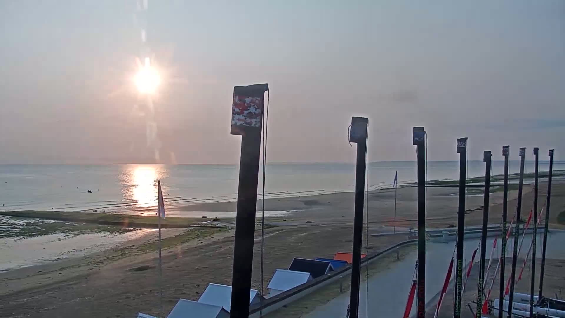 Plage de Langrune-sur-Mer Beach Live Cam - Caen, Calvados, Normandie, France
