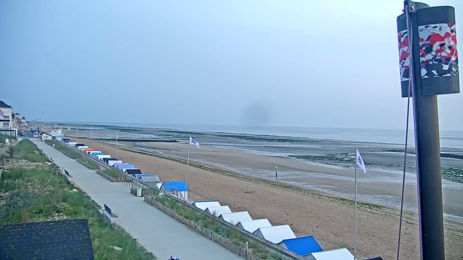 Plage de Langrune-sur-Mer Beach Live Cam - Caen, Calvados, Normandie, France