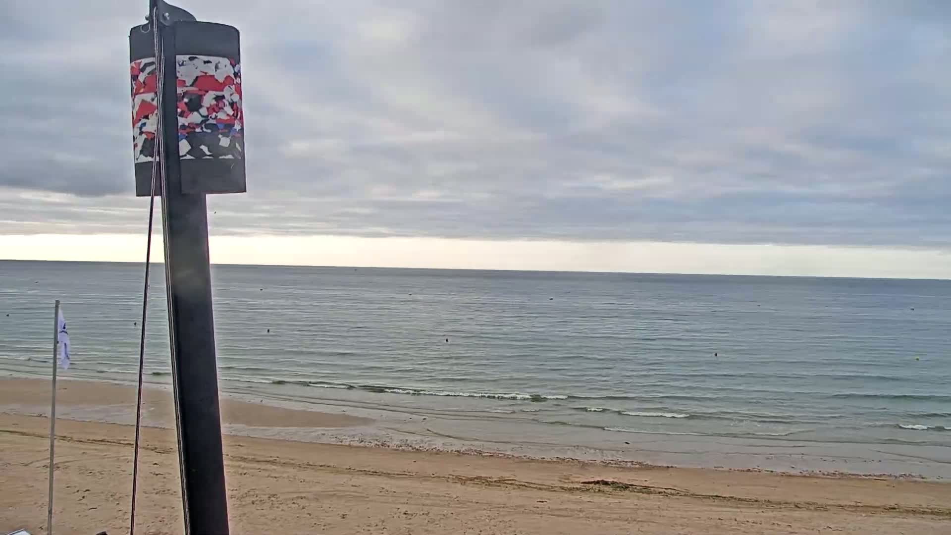 Plage de Langrune-sur-Mer Beach Live Cam - Caen, Calvados, Normandie, France