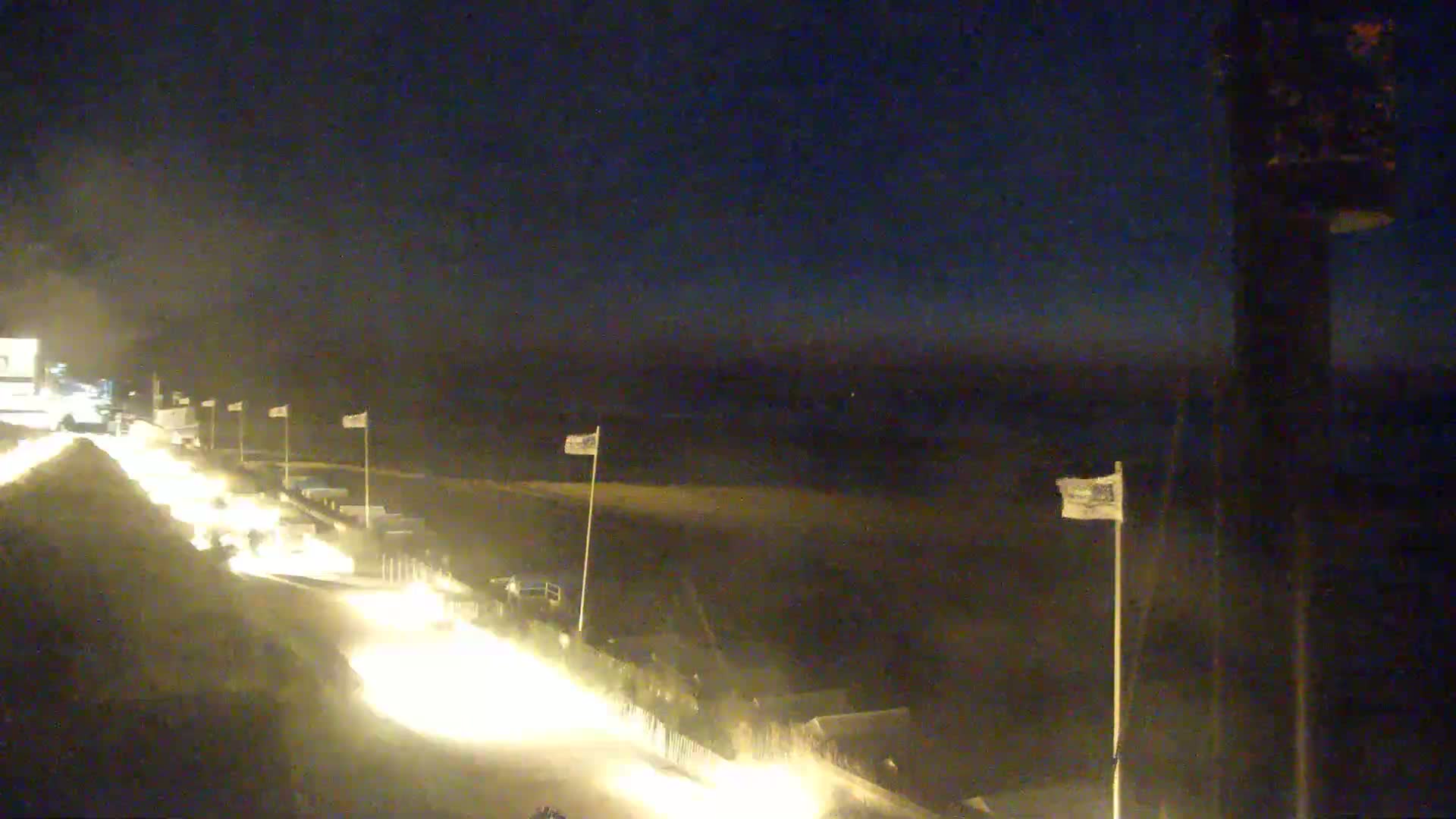Plage de Langrune-sur-Mer Beach Live Cam - Caen, Calvados, Normandie, France