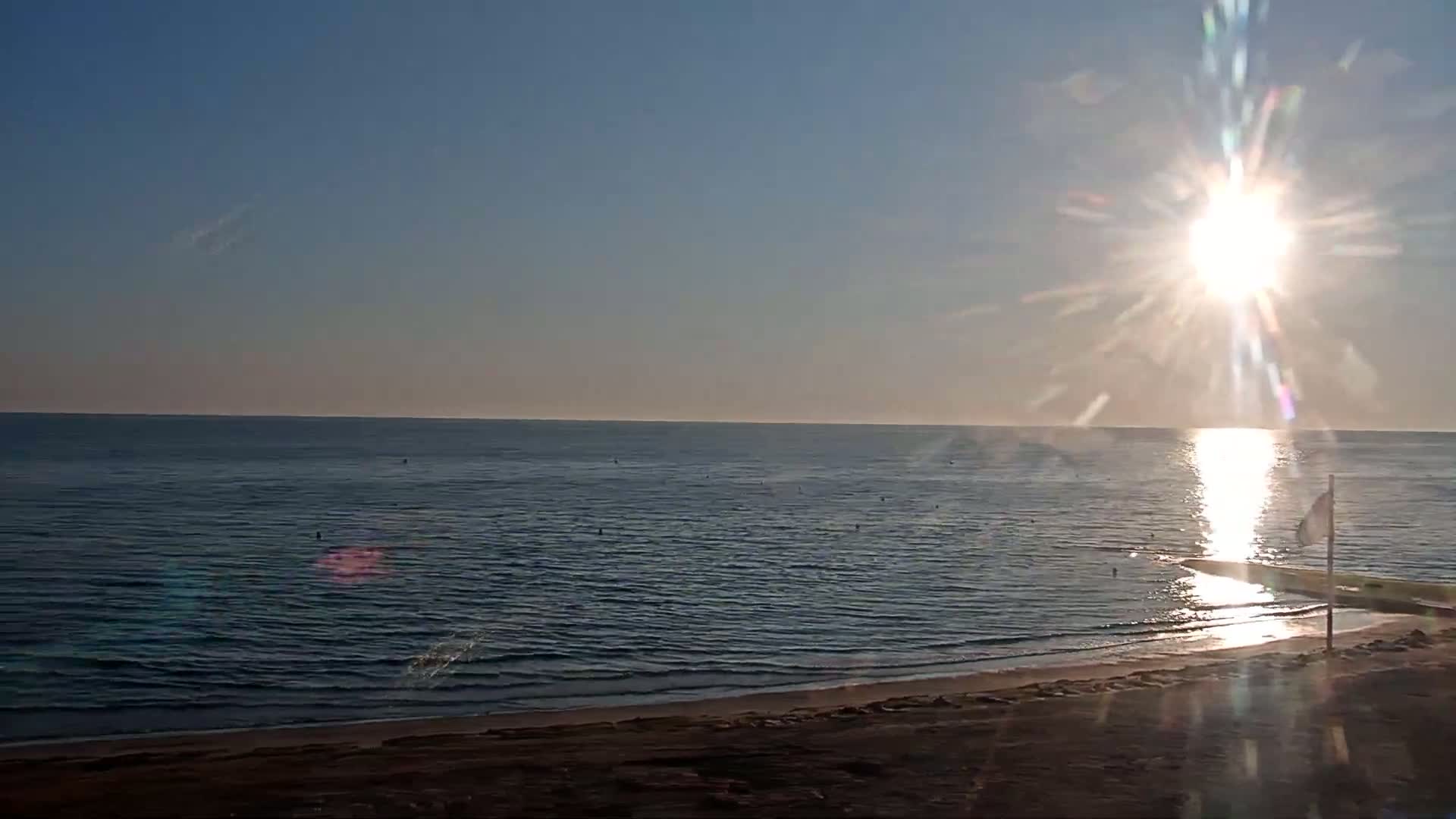 Plage de Langrune-sur-Mer Beach Live Cam - Caen, Calvados, Normandie, France