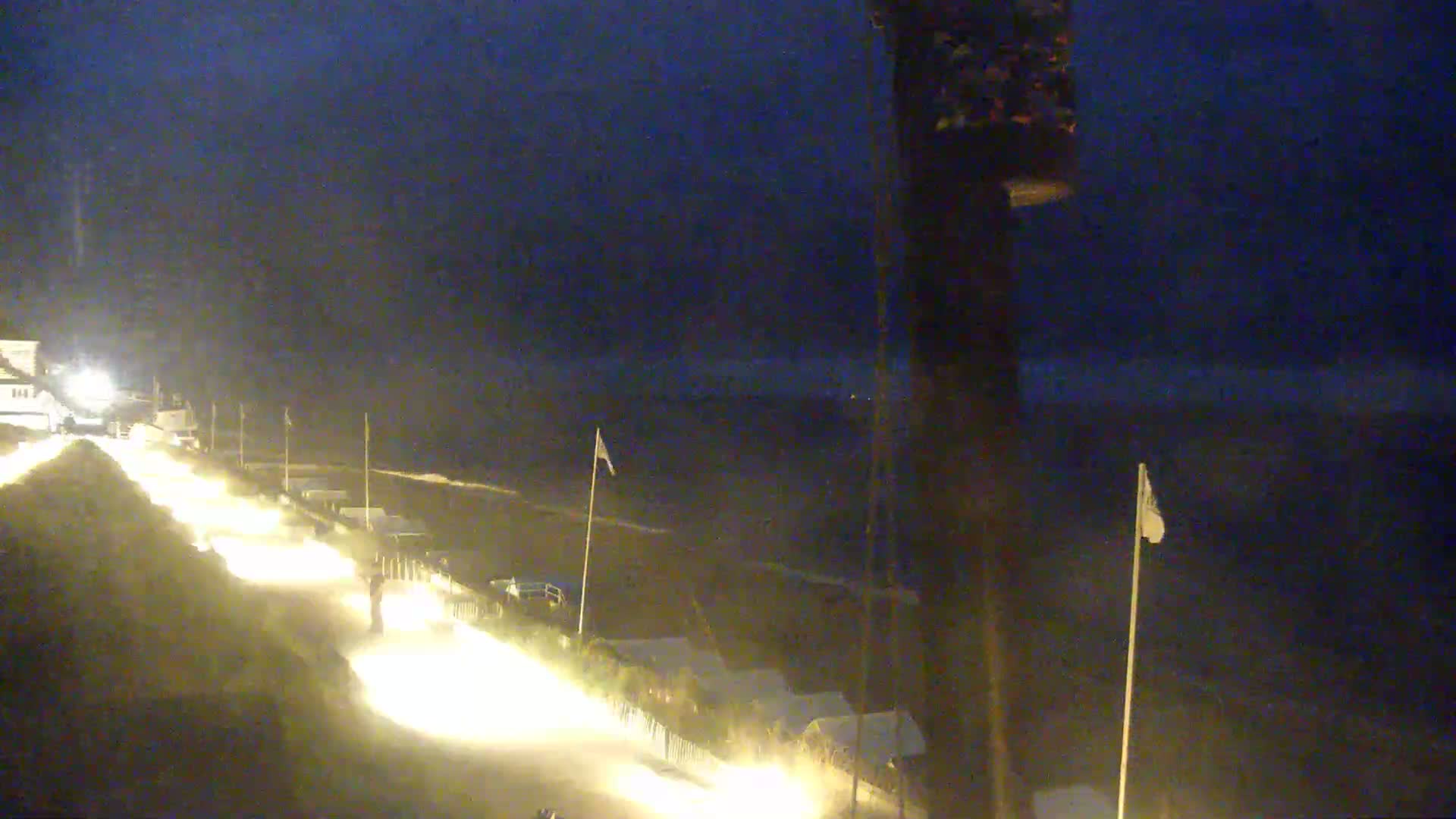 Plage de Langrune-sur-Mer Beach Live Cam - Caen, Calvados, Normandie, France