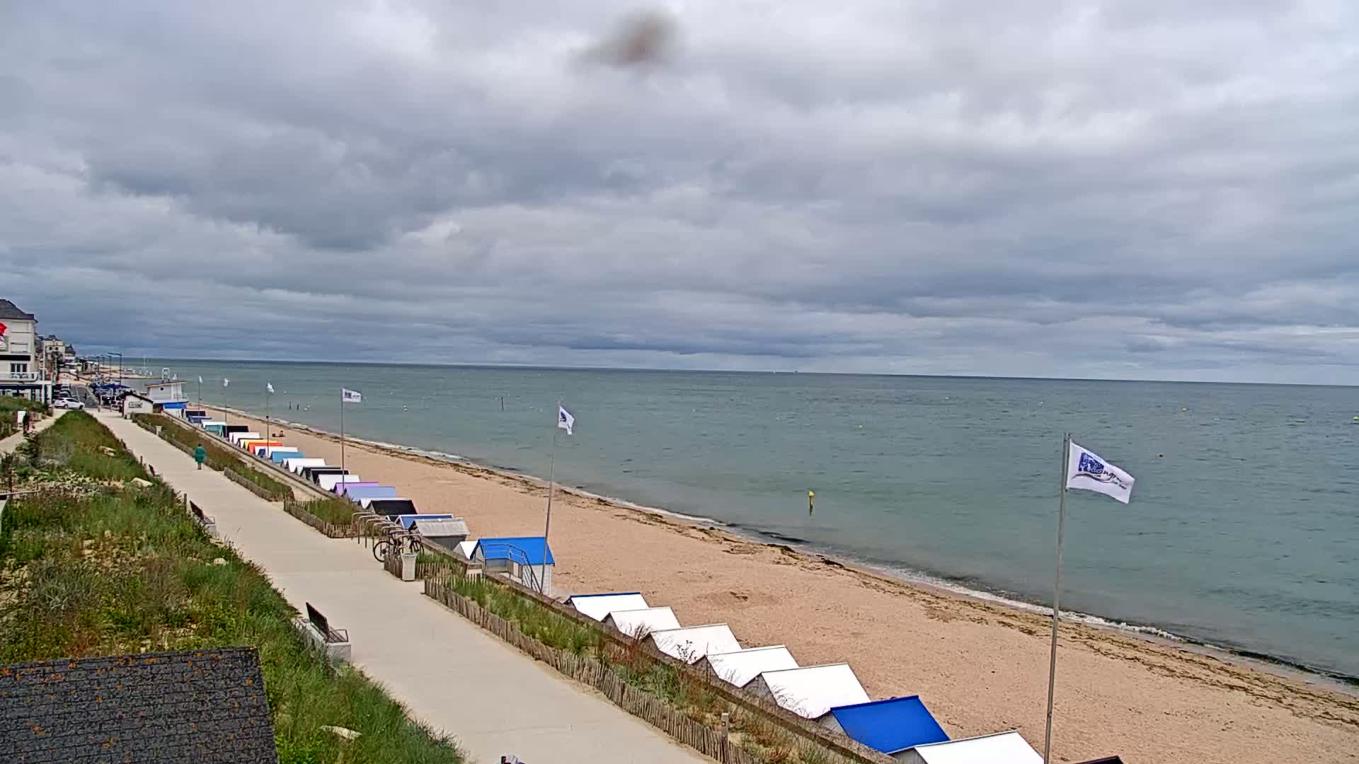 Plage de Langrune-sur-Mer Beach Live Cam - Caen, Calvados, Normandie, France