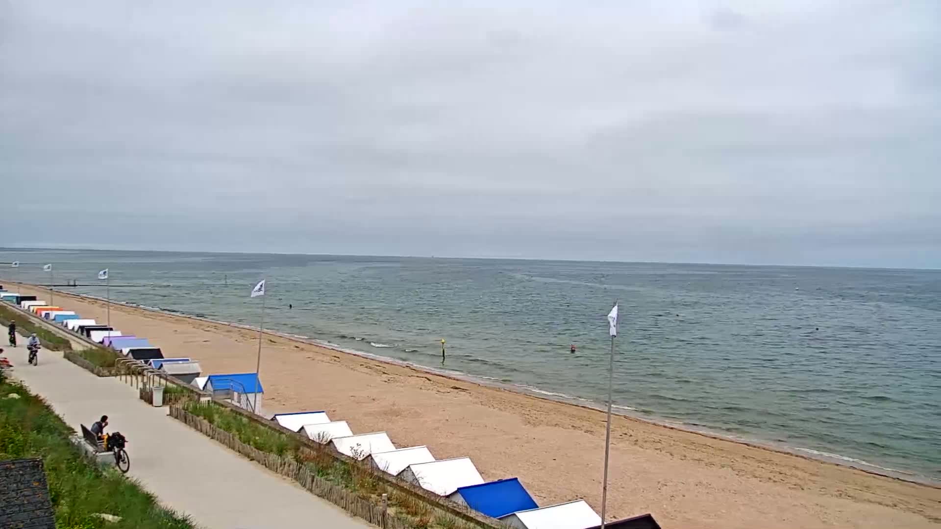 Plage de Langrune-sur-Mer Beach Live Cam - Caen, Calvados, Normandie, France