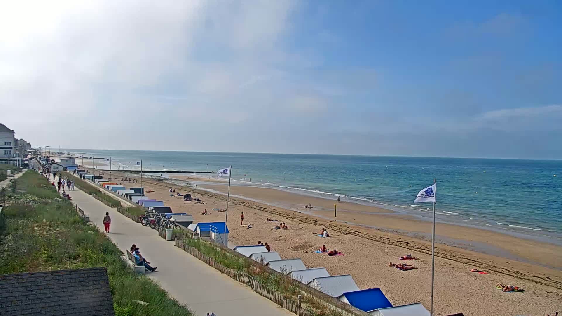 Plage de Langrune-sur-Mer Beach Live Cam - Caen, Calvados, Normandie, France