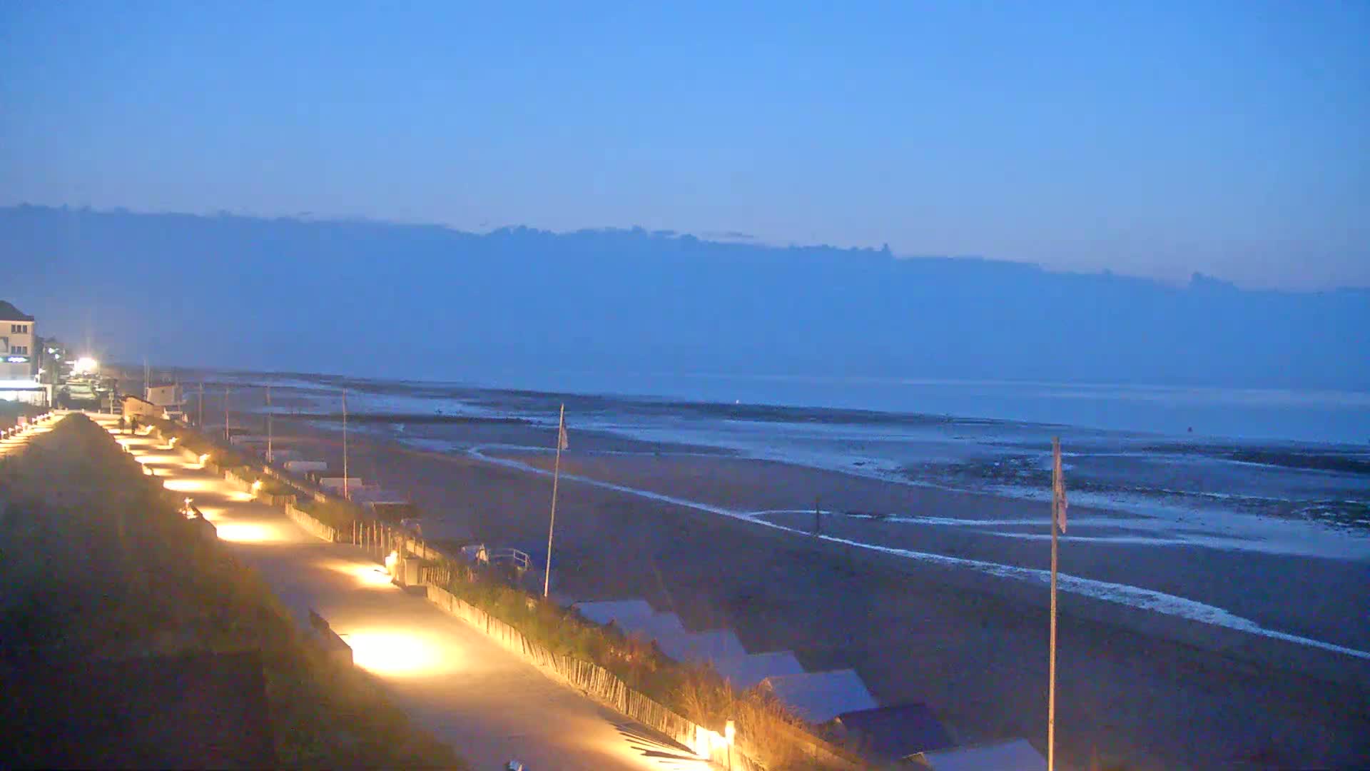Plage de Langrune-sur-Mer Beach Live Cam - Caen, Calvados, Normandie, France