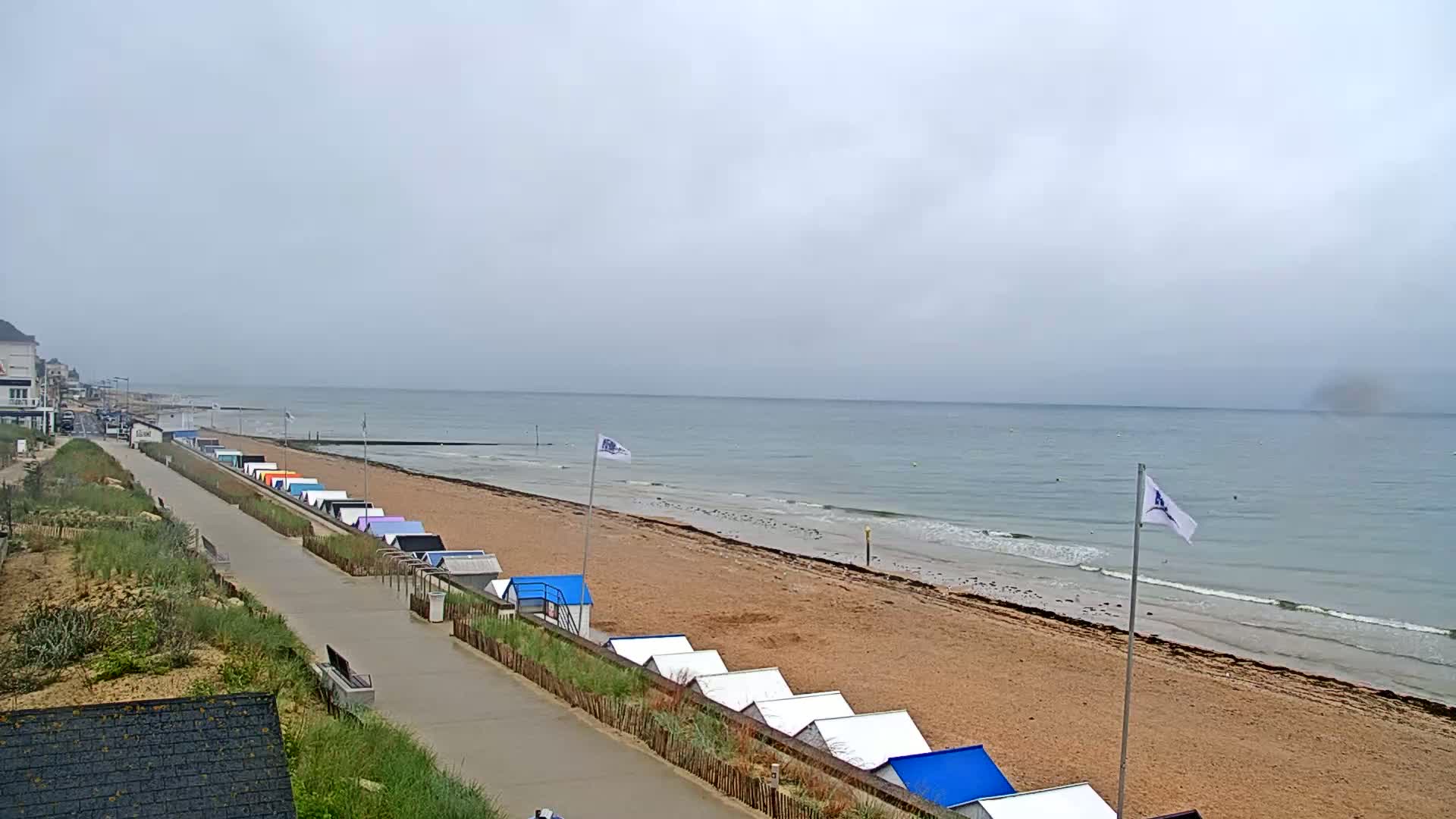 Plage de Langrune-sur-Mer Beach Live Cam - Caen, Calvados, Normandie, France