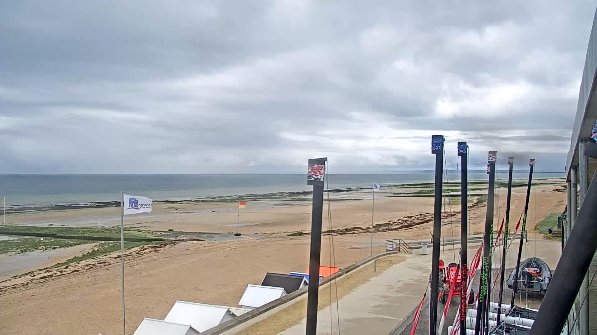 Plage de Langrune-sur-Mer Beach Live Cam - Caen, Calvados, Normandie, France