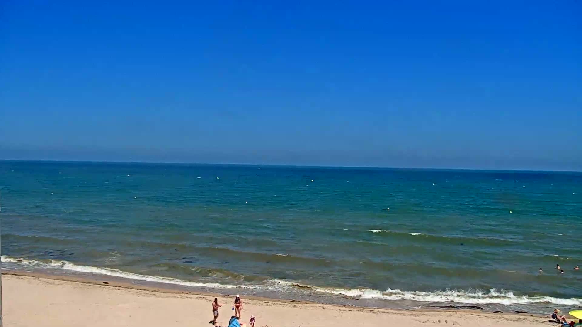 Plage de Langrune-sur-Mer Beach Live Cam - Caen, Calvados, Normandie, France