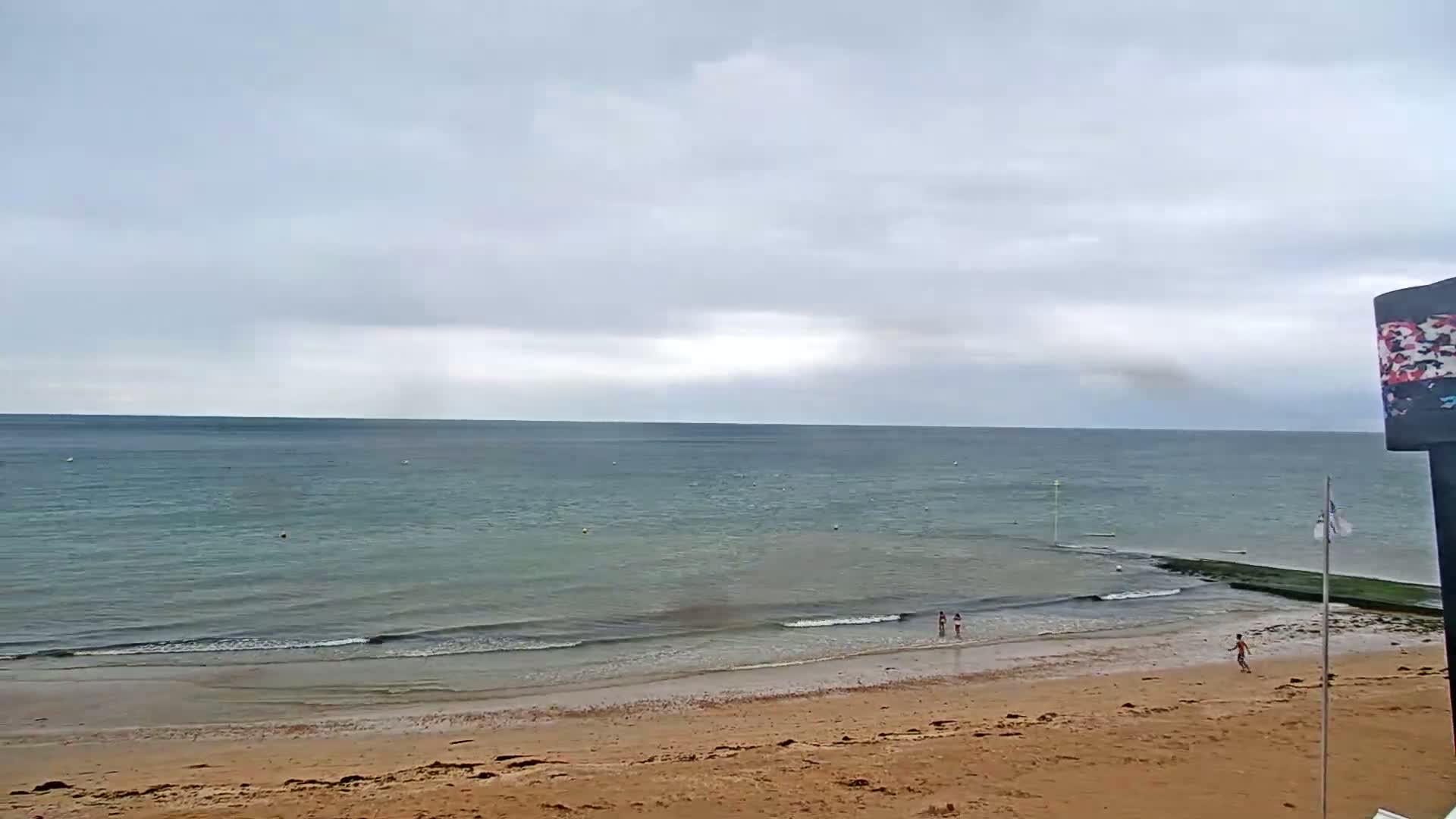 Plage de Langrune-sur-Mer Beach Live Cam - Caen, Calvados, Normandie, France