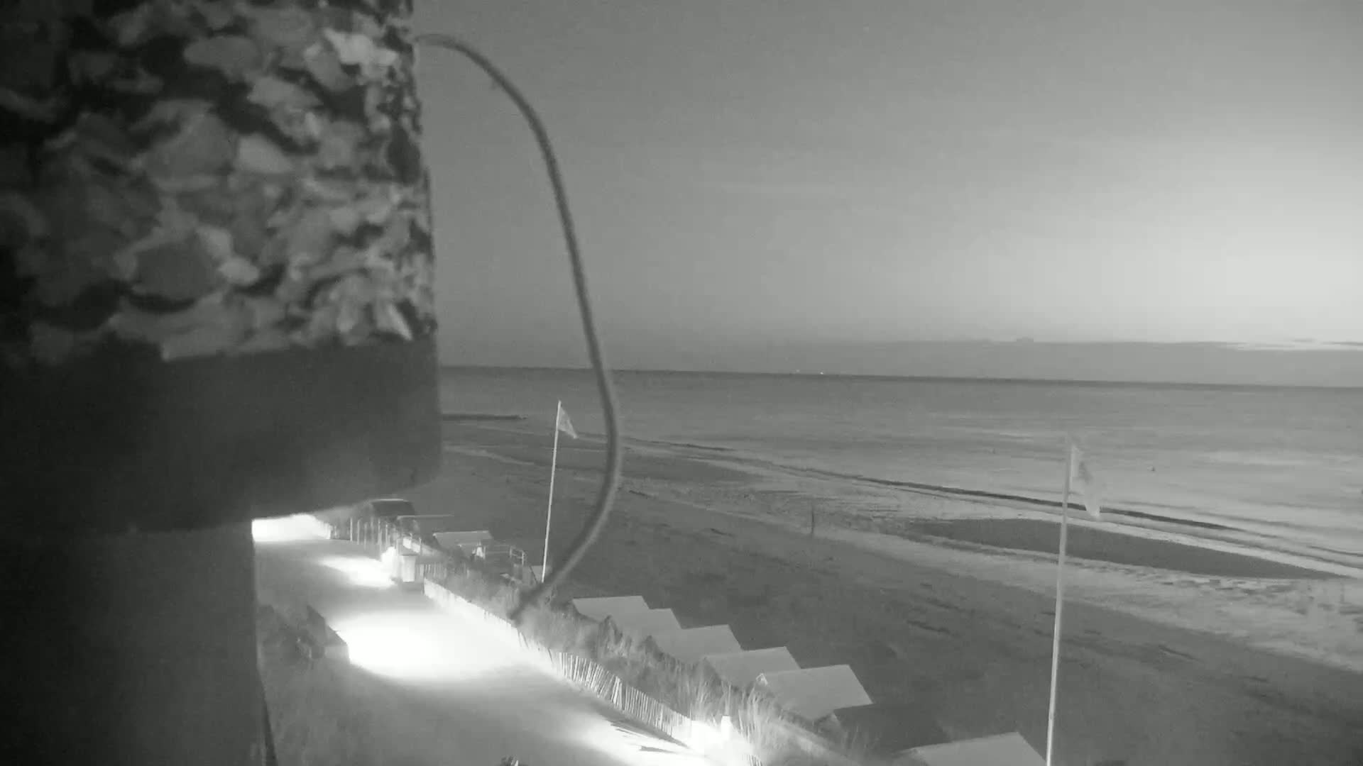 Plage de Langrune-sur-Mer Beach Live Cam - Caen, Calvados, Normandie, France
